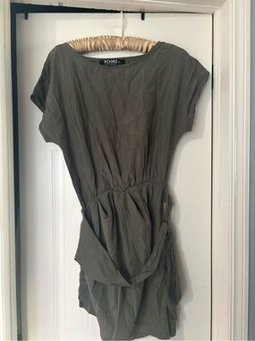 YOINS Olive Green Short Sleeve Midi Dress with Gathered Waist